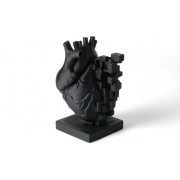 Pixel Heart Sculptur...
